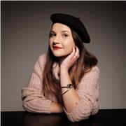 Studentessa di filosofia offre ripetizioni di letteratura italiana a livello di scuola media e scuola superiore